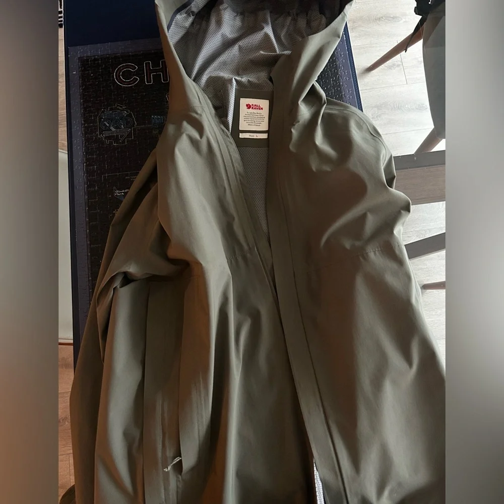 Fjallraven HC Hydratic Trail Jacket - Men's jacket Color: Laurel Green - Picture 1 of 4